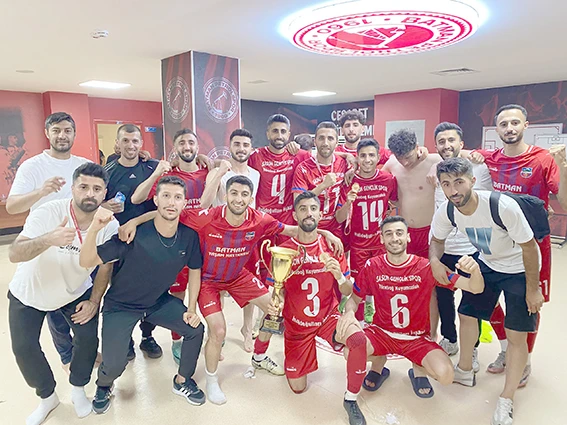 AMATÖR LİGİN ŞAMPİYONU SASON GENÇLİK SPOR