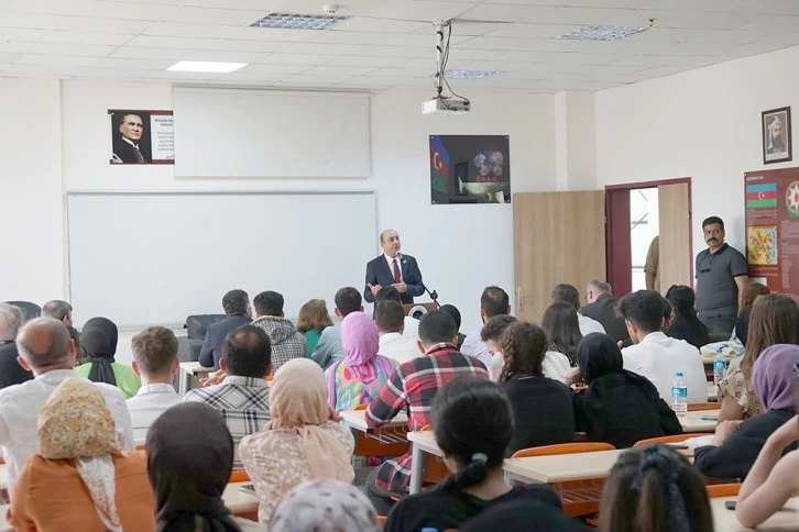 BÜYÜKELÇİ ÇAKIL, BATÜ’DE KONFERANS VERDİ