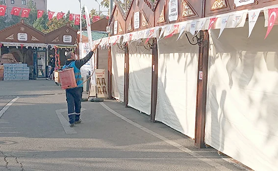 GASTRONOMİ FESTİVALİ BOYUNCA HİJYEN İÇİN YOĞUN İLAÇLAMA