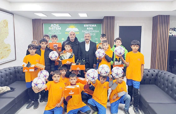 GENÇ SPORCULARDAN HÜDA PAR’A ZİYARET