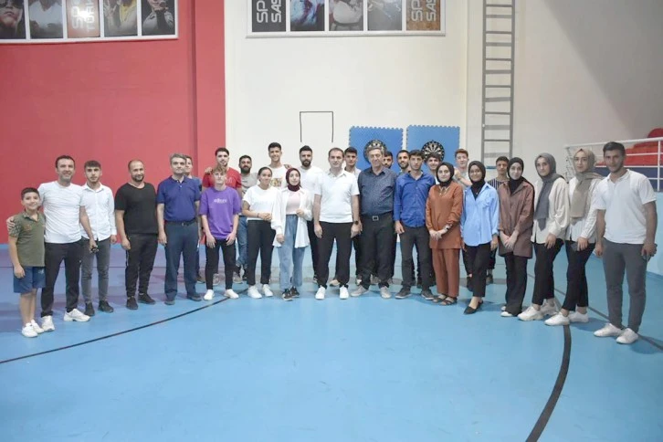 KAYMAKAM METE’DEN GENÇLERLE AKŞAM SOHBETİ