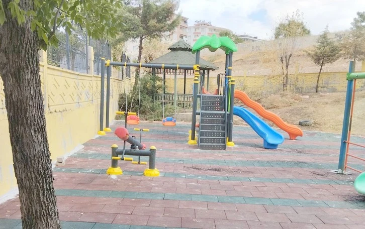 MAHALLE BULUŞMALARINDA ÇOCUKLAR İSTEDİ, BELEDİYE YAPTI