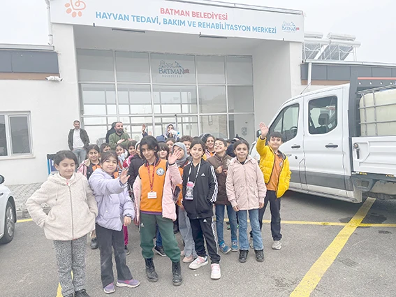 MİNİK ÖĞRENCİLERDEN CAN DOSTLARA ZİYARET