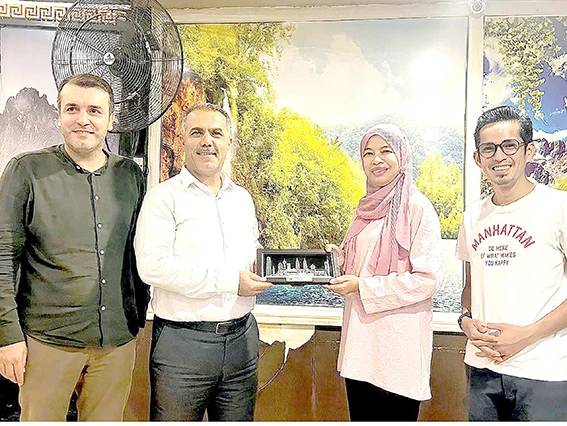 MALEZYALI GENÇLERDEN BATMAN’A ZİYARET