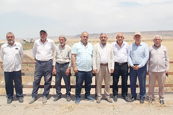 BİNLERCE DÖNÜM ARAZİ KURAKLIĞA TERK EDİLDİ