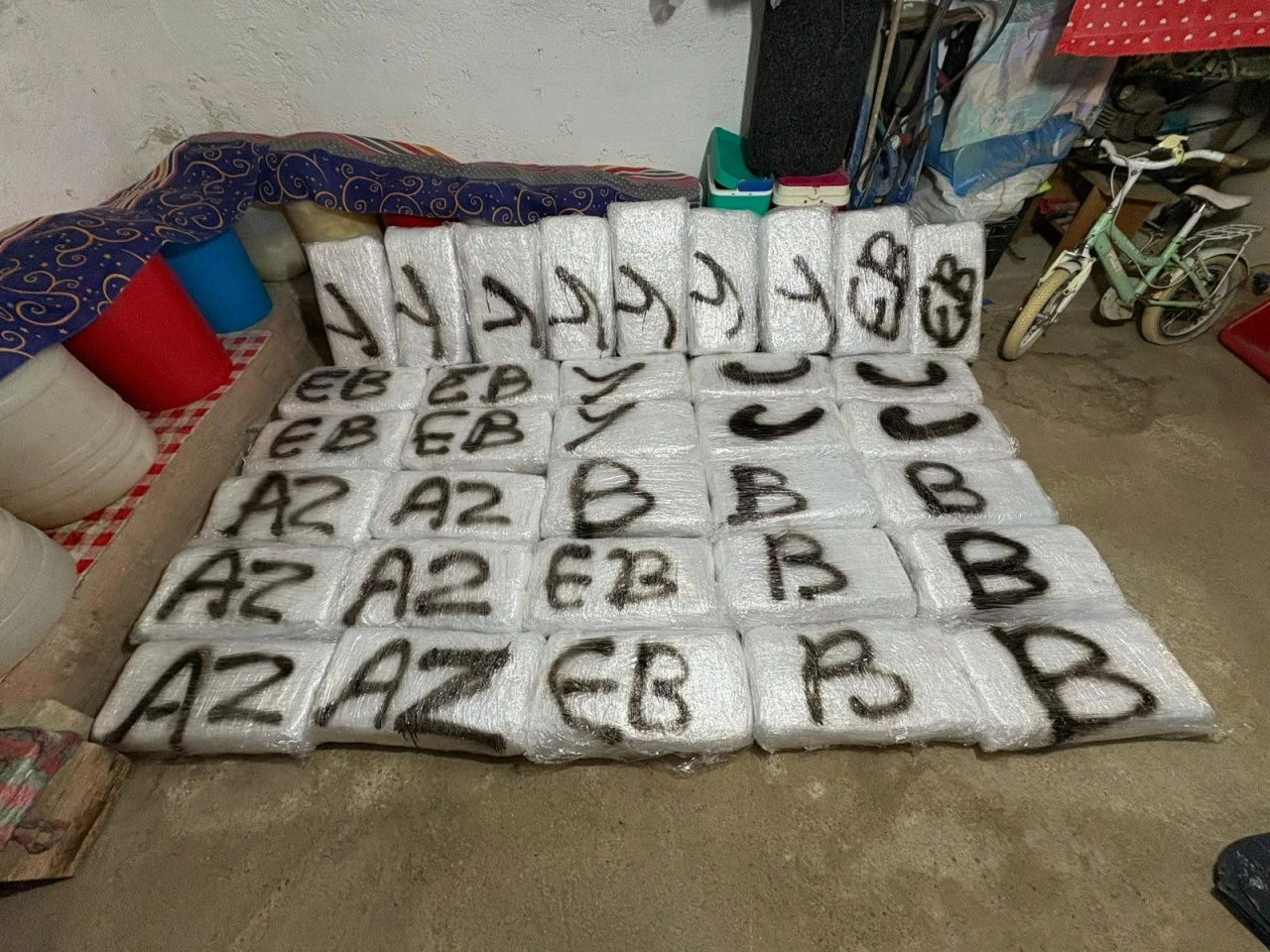 KAPIKULE SINIR KAPISI’NDA 228 KİLO SKUNK ELE GEÇİRİLDİ