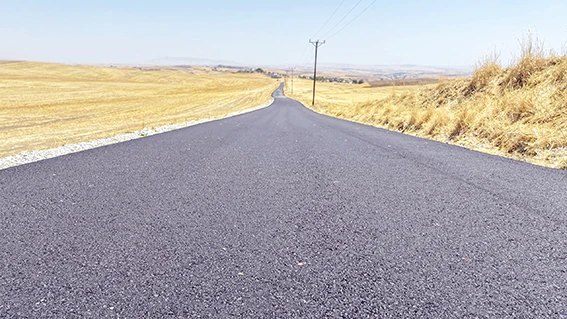 SEYHAN MEZRASINA 1 KİLOMETRELİK YENİ ASFALT KONFORU