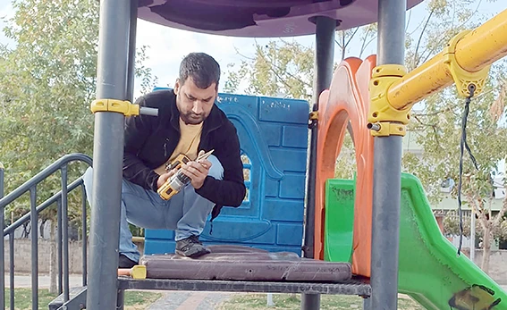 PARK MOBİLYALARI GÖZDEN GEÇİRİLİYOR