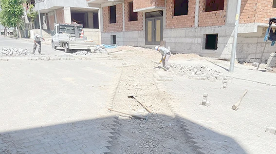 FEN İŞLERİ EKİPLERİ SAHADA ARALIKSIZ ÇALIŞIYOR