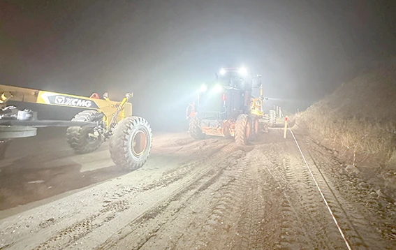 DİYARBAKIR YOLUNDA YAPIM ÇALIŞMASI VE SİS UYARISI