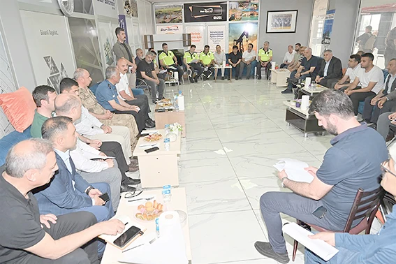 OTOBÜSLERDE EMNİYET KEMERİ TAKMAK ZORUNLU HALE GELİYOR
