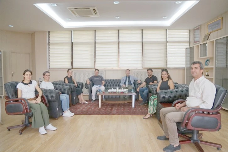 REKTÖR DEMİR, DİŞ HEKİMLİĞİ FAKÜLTESİ AKADEMİSYENLERİ İLE GÖRÜŞTÜ