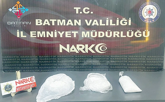 UYUŞTURUCU OPERASYONU: 1 KİLO 380 GRAM METAMFETAMİN ELE GEÇİRİLDİ