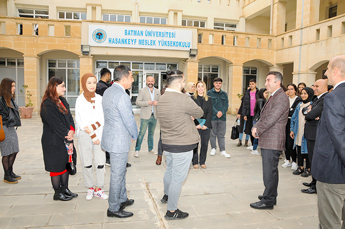  REKTÖR DEMİR’DEN HASANKEYF MYO’YA ZİYARET
