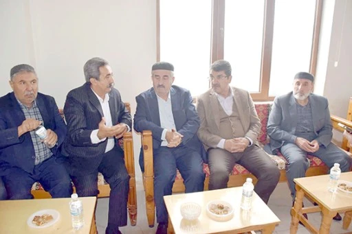 BAYRAKLI VE BIÇAKÇI KÖYLERİNE ZİYARET ETTİLER