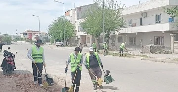 GÜNEYKENT VE SEYİTLER’DE KAPSAMLI TEMİZLİK YAPILDI