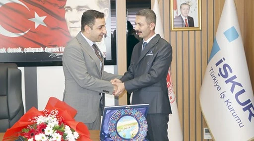 İŞKUR’DA DEVİR TESLİM GERÇEKLEŞTİ