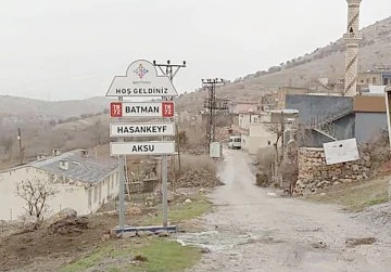 KÖY BİLGİ LEVHALARI YENİLENİYOR