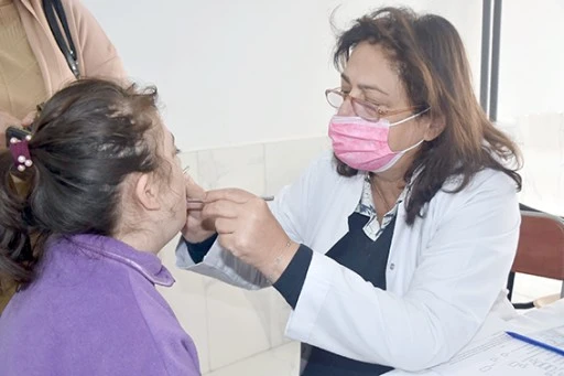 MÜDÜR CİĞER’DEN GÜLÜMSE PROJESİNE ZİYARET