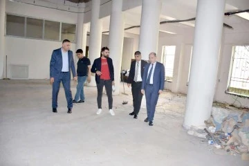MÜDÜR KURTARAN, OKUL ZİYARETLERİNDE BULUNDU