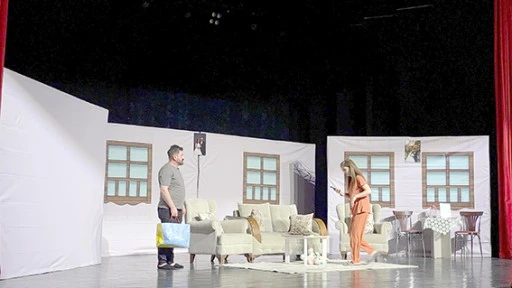 ARAMIZDAKİ DUVARLAR OYUNU BATMAN'DA SAHNE ALDI