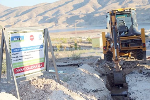HASANKEYF’TE DOĞALGAZ ALTYAPI ÇALIŞMALARI BAŞLADI