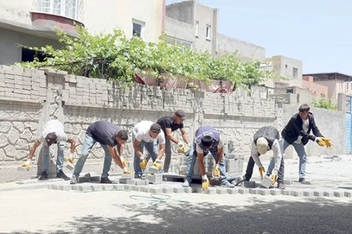 SON 3 YILDA YAKLAŞIK 80 STADYUM BÜYÜKLÜĞÜNDE PARKE TAŞI DÖŞENDİ