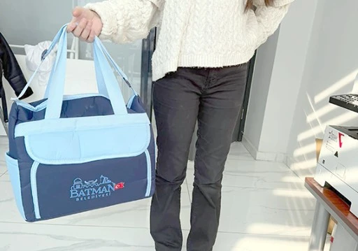 &ldquo;BİR ANNENİN T&Uuml;M İHTİYA&Ccedil;LARI BU &Ccedil;ANTADA&rdquo;