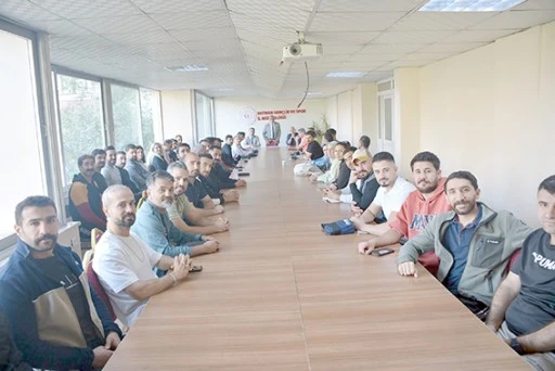 ANTRENÖRLERLE YENİ SEZON TOPLANTISI