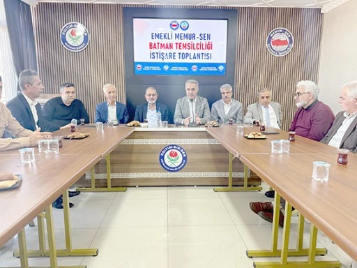 İL BAŞKANI ŞANSİ, EMEKLİ MEMUR-SEN AİLESİNE KATILDI