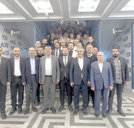 MERKEZ İLÇE BAŞKANLIĞINDAN MAHALLE BAŞKANLARI TOPLANTISI