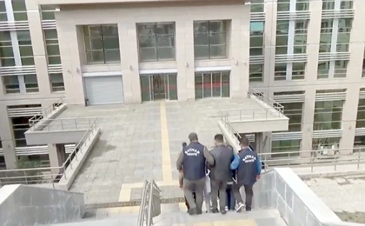 CİNAYET ŞÜPHELİLERİ TUTUKLANDI