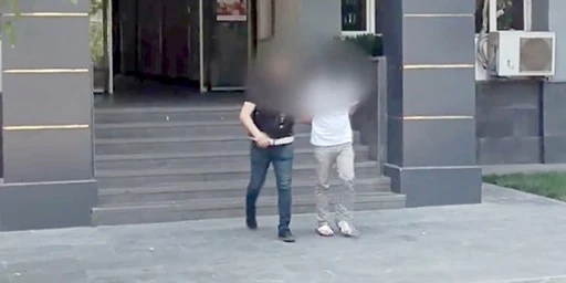 10 KİLO SKUNK’LA YAKALANDI!