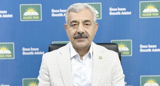 ŞAHİN’DEN SUMUD FİLOSU’NDA ALIKONULANLARIN AİLELERİNE ZİYARET