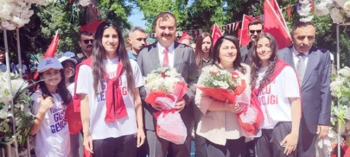 19 MAYIS COŞKUYLA KUTLANDI