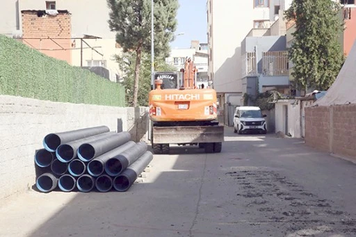 BELEDİYE KENTİN ALTYAPISINI YENİLİYOR