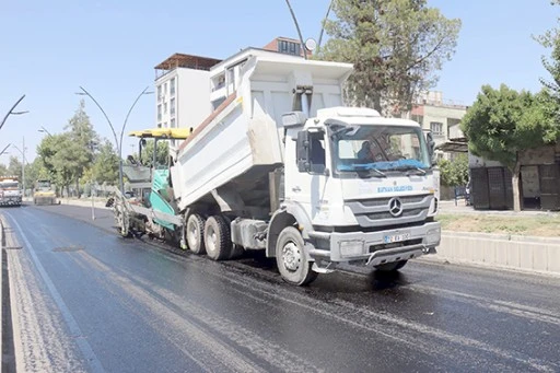 SİİRT-BATMAN VE DİYARBAKIR UZUNLUĞUNDA YOL ASFALTLANDI