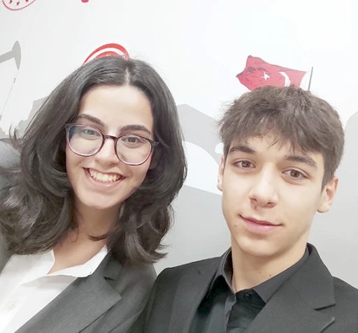 BATMANLI GENÇLERDEN KURULDA BÜYÜK BAŞARI