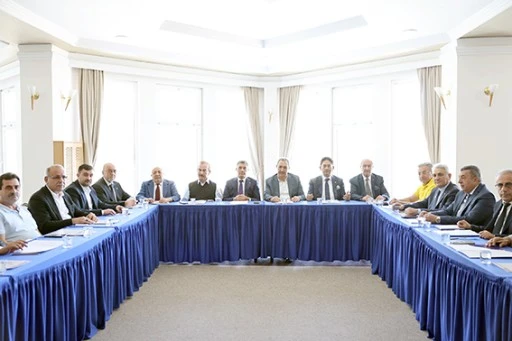 BAŞKAN GÜNEŞ, ÜPAK YÖNETİM KURULU TOPLANTISINA KATILDI