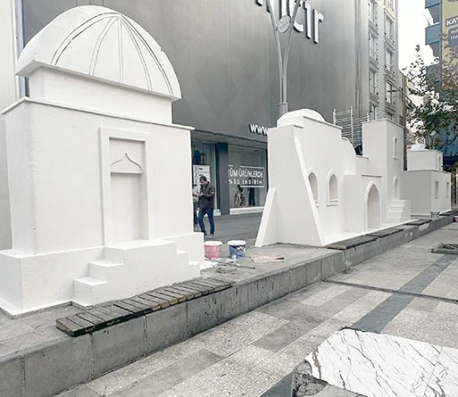 HASANKEYF SOKAK’TA REVİZE, BOYAMA ÇALIŞMALARI SÜRÜYOR