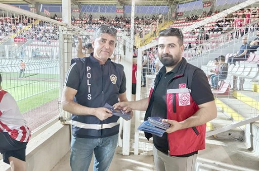 KADINA EL KALKAMAZ MESAJI HER YERDE YÜKSELİYOR