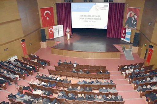 OKUL YÖNETİCİLERİ TOPLANTISI YAPILDI