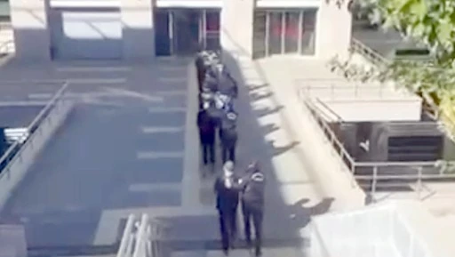 SİLAHLI SALDIRI VE KUNDAKLAMA OLAYINDA 5 KİŞİ TUTUKLANDI