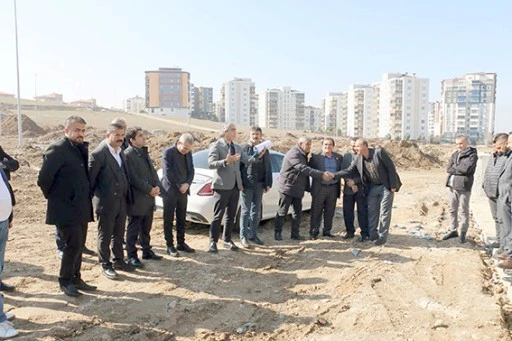 MUHTARLAR SİVİL TOPLUM MERKEZİ İNŞAATINI GEZDİ