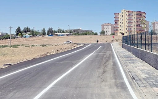 YOL ÇİZGİLERİ TAMAMLANDI, GÜVENLİK ARTIRILDI