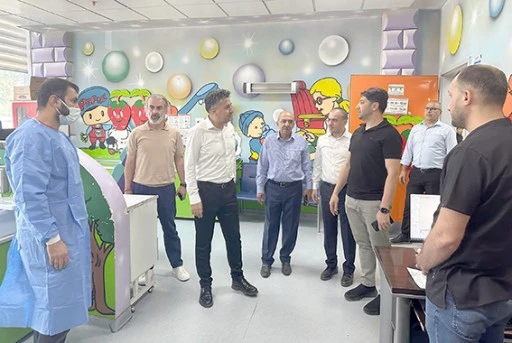 SAĞLIK MÜDÜRÜ SOLMAZ’DAN HASTANELERE ZİYARET