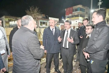 NASIROĞLU, SASON MERKEZ CAMİSİ'NE 1 MİLYON LİRA BAĞIŞLADI