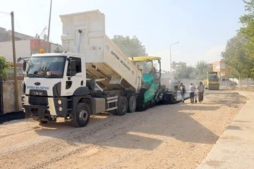PETROLKENT VE SEYİTLERDE YOLLAR YENİLENİYOR