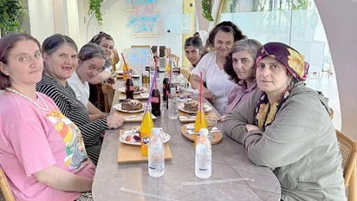 SEVGİ DOLU BULUŞMA!