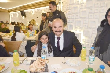 SYDV’DEN YARARLANAN VATANDAŞLARI İFTARDA AĞIRLADI